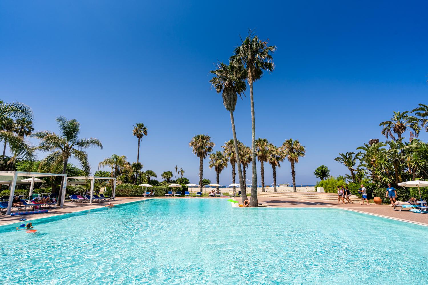 Le Dune Beach Club Messina Exterior photo